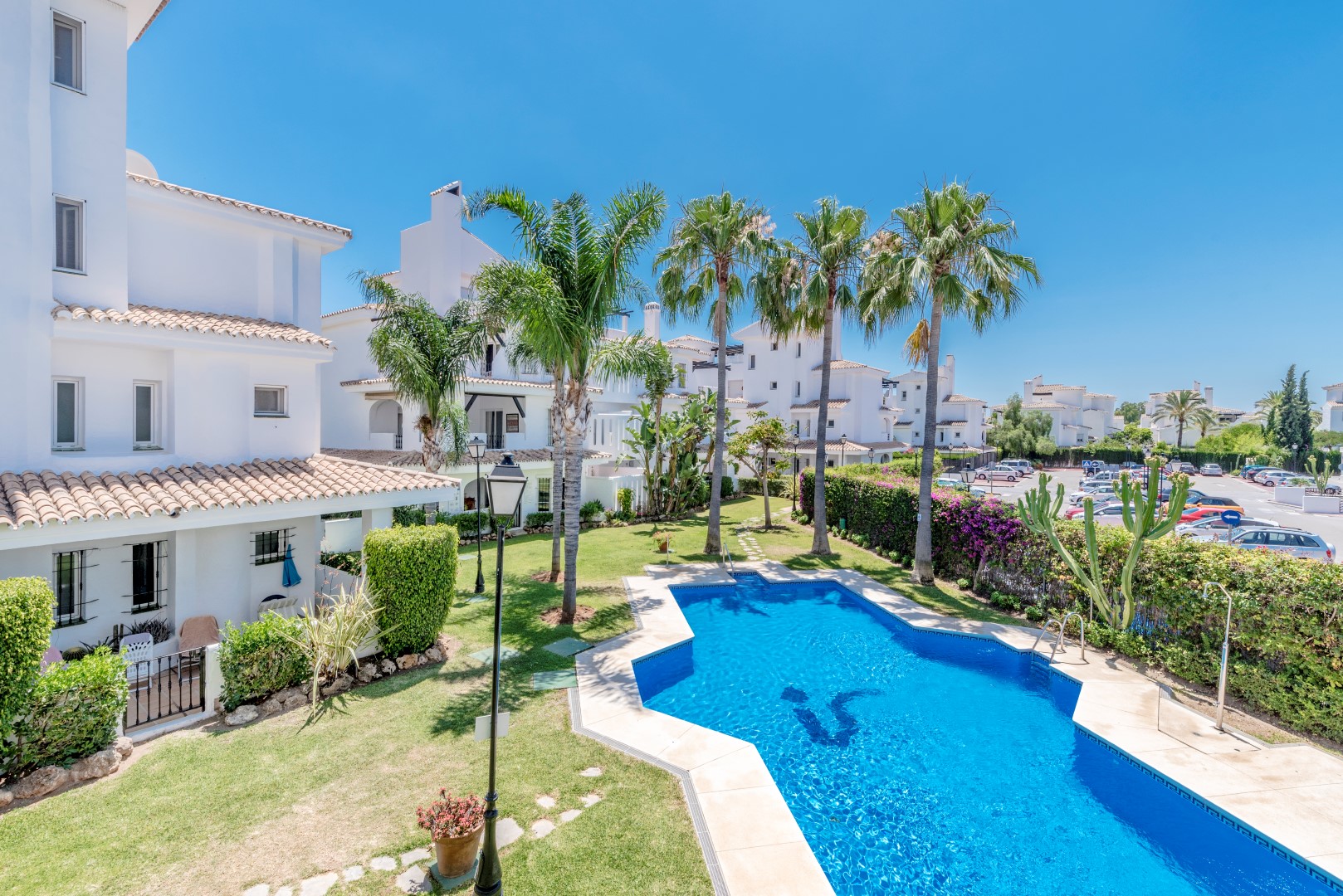 Puerto Banús - Apartamentos Serinamar Naranjos de Marbella